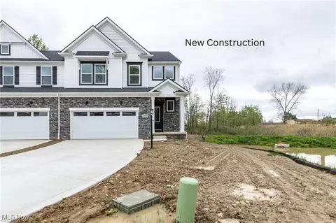 2105 Glenmont Dr, Brunswick, OH 44212