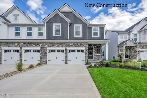 9145 Ledge View Ter, Broadview Heights, OH 44147