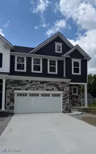4352 Palomar Ln, Westlake, OH 44145