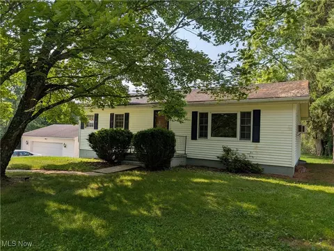 5710 Sugargrove Rd, Blue Rock, OH 43720