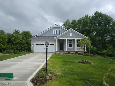 6144 Grey Heron Dr, Medina, OH 44256