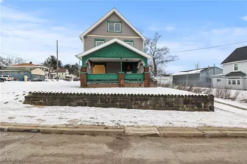 1726 Mahoning Ave, Youngstown, OH 44509