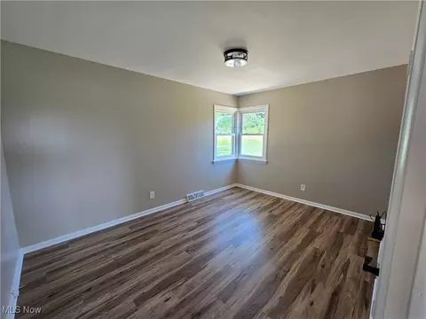9364 Bascom Rd, Chardon, OH 44024 photo 27