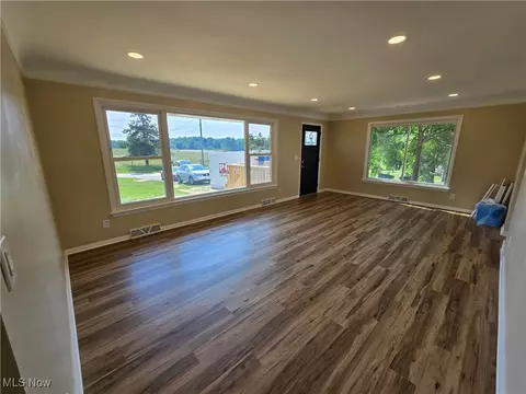9364 Bascom Rd, Chardon, OH 44024 photo 16