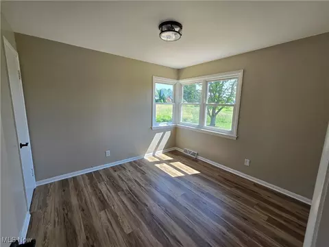 9364 Bascom Rd, Chardon, OH 44024 photo 26