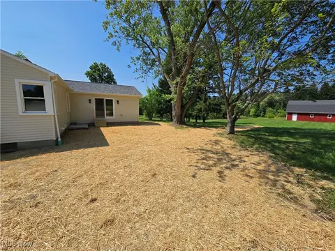 9364 Bascom Rd, Chardon, OH 44024 photo 7
