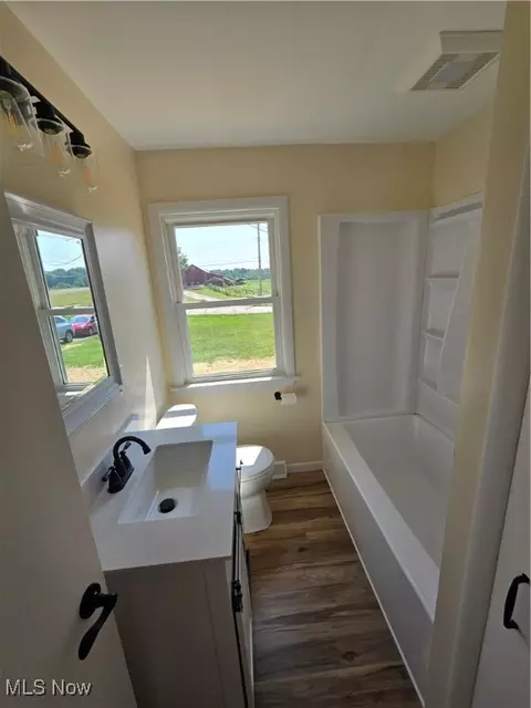 9364 Bascom Rd, Chardon, OH 44024 photo 18