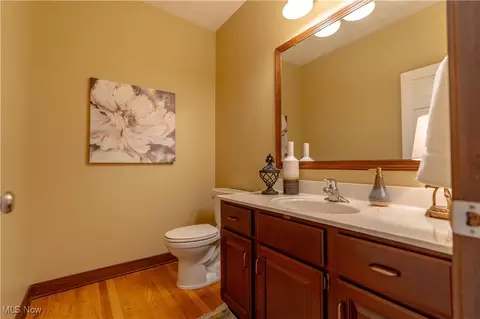 Bath - 2008 E Highgate Ct, Hudson, OH 44236 photo 5 of 5