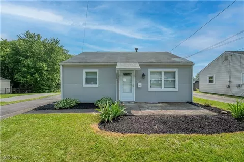 117 N Navarre Ave, Youngstown, OH 44515