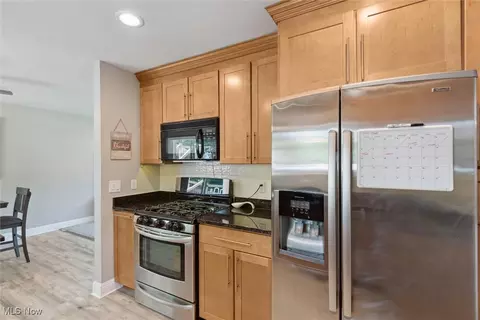 8191 Edgewood Rd, Mentor, OH 44060 photo 17
