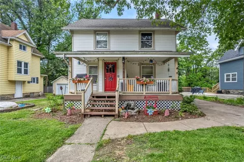 158 Humbolt Ave, Wadsworth, OH 44281