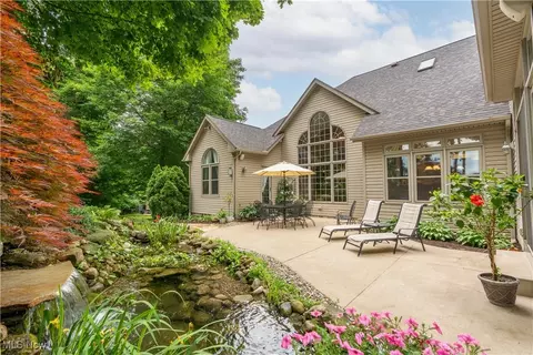 1588 Eagle Watch St NE, Canton, OH 44721 photo 9