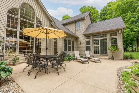1588 Eagle Watch St NE, Canton, OH 44721 photo 10