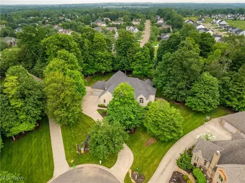 1588 Eagle Watch St NE, Canton, OH 44721 photo 7