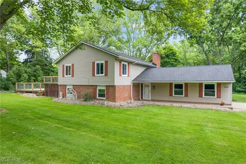 12445 Kimmens Rd SW, Massillon, OH 44647