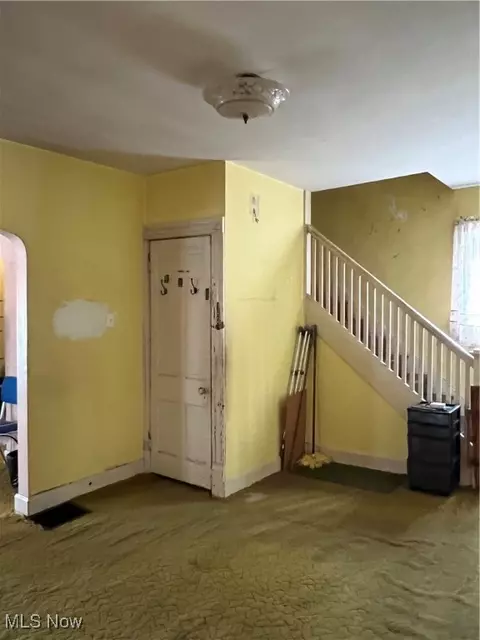 Entry Way - 1723 W Prospect Rd, Ashtabula, OH 44004 photo 3 of 6