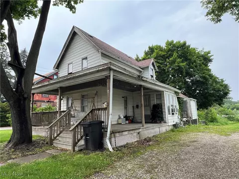 1723 W Prospect Rd, Ashtabula, OH 44004