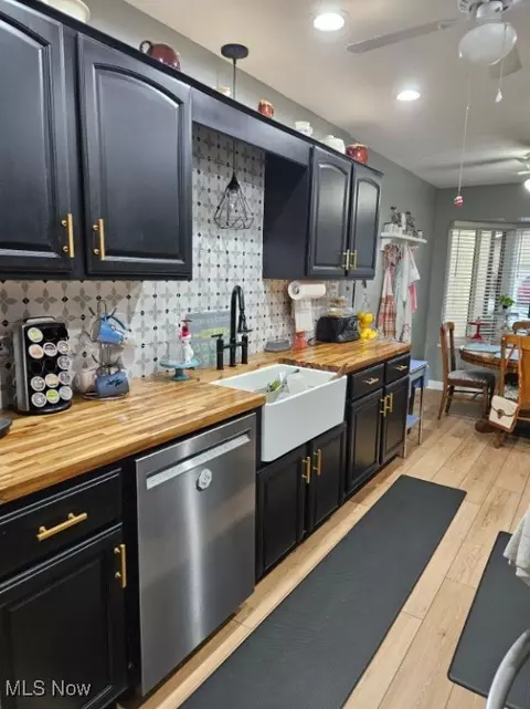 Kitchen - 110 Olson Spur, Munroe Falls, OH 44262 photo 2 of 2