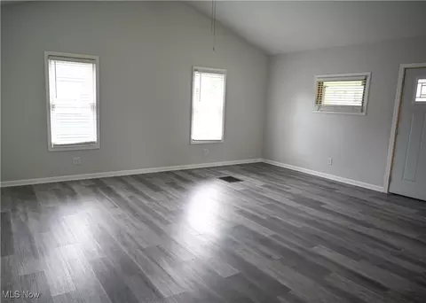 2948 Maple Ave NE, Canton, OH 44714 photo 11