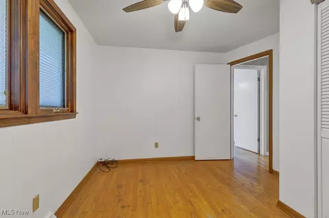 Bedroom - 1825 E Skyline Dr, Lorain, OH 44053 photo 4 of 6