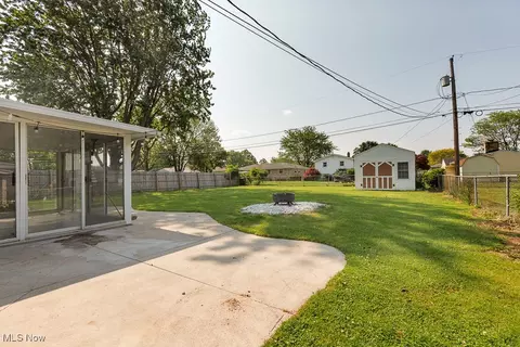 Exterior - 1825 E Skyline Dr, Lorain, OH 44053 photo 4 of 6