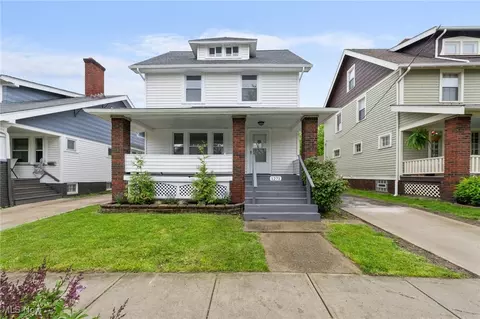 1271 W 89th St, Cleveland, OH 44102