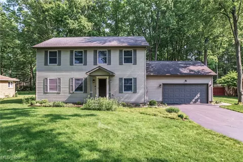 9233 Cain Dr NE, Warren, OH 44484