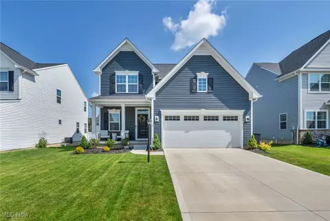 23616 Daisey Dr, Columbia Station, OH 44028