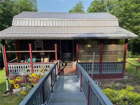 403 State St, Bowerston, OH 44695