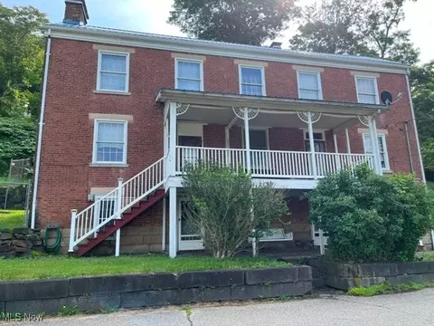 800 N Chestnut St, New Cumberland, WV 26047