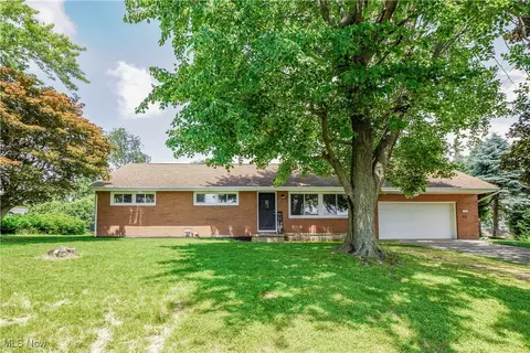 1131 31st St NE, Canton, OH 44714