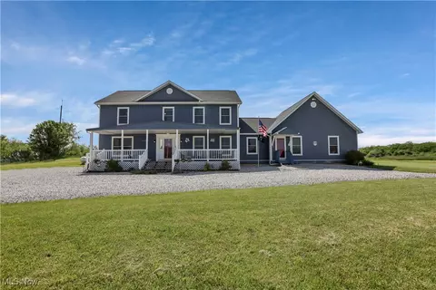 26265 Shoemaker Rd, Circleville, OH 43113 photo 2