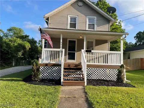 320 E Friendship St, Medina, OH 44256
