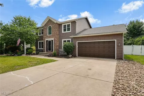 9324 Lori Jean Dr, Mentor, OH 44060