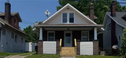 439 Birchwood Ave, Akron, OH 44310