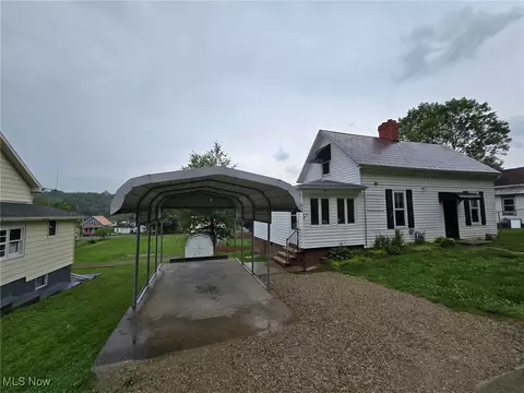 1002 Echo St N, Malta, OH 43758