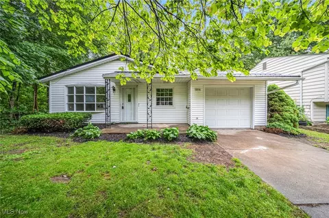 1816 Red Bird Rd, Madison, OH 44057