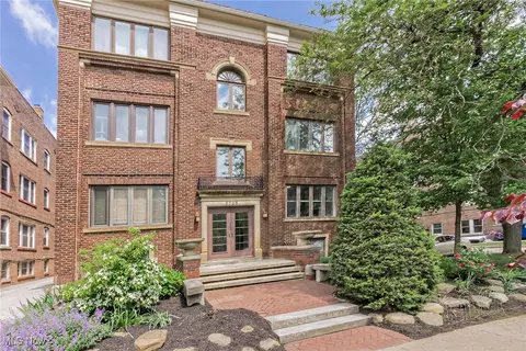 2725 Hampshire Rd #2, Cleveland Heights, OH 44106