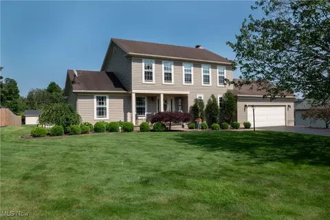 6327 Catawba Dr, Canfield, OH 44406
