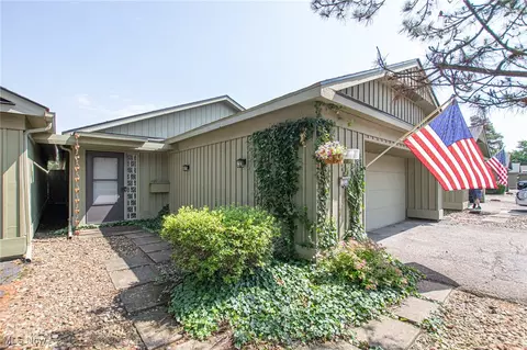 17322 Otani Ct #4207, Strongsville, OH 44136