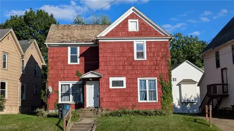 397 Spicer St, Akron, OH 44311