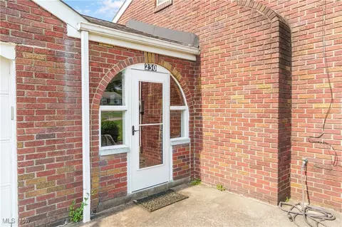 Other - 230 Hamilton Blvd, Struthers, OH 44471 photo 2 of 17