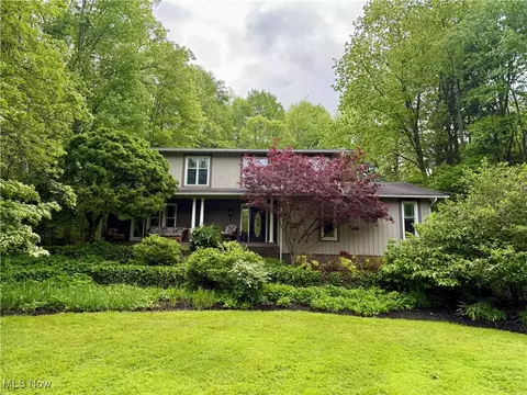 15217 Fox Run, Chagrin Falls, OH 44022