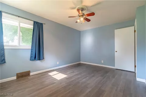 Bedroom - 3900 22nd St NW, Canton, OH 44708 photo 3 of 5