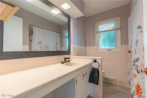 Bath - 3900 22nd St NW, Canton, OH 44708 photo 1 of 1