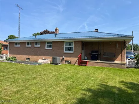 812 Ike St, Minerva, OH 44657 photo 4