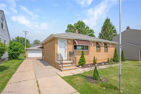 233 E 305th St, Willowick, OH 44095 photo 25