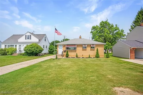 233 E 305th St, Willowick, OH 44095 photo 26