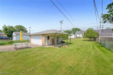 233 E 305th St, Willowick, OH 44095 photo 23