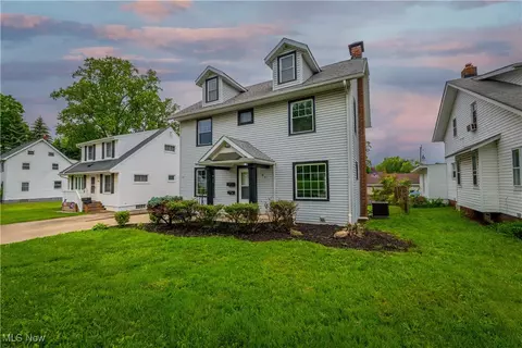 197 E Wilbeth Rd, Akron, OH 44301